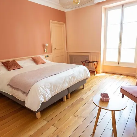 Guest house Les Frenes En Provence-chateau Zen *