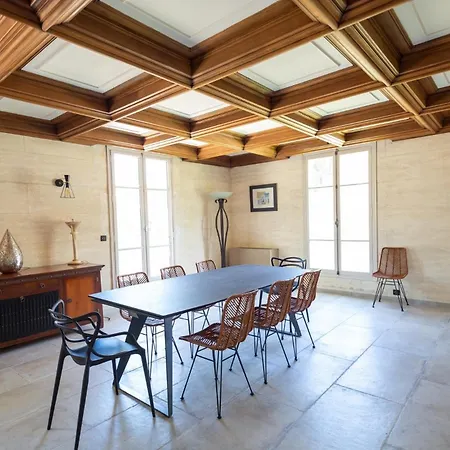 Guest house Les Frenes En Provence-chateau Zen *